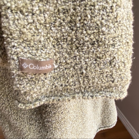 Columbia Rolled V-Neck long sleeve Nubby boucle Kn - Picture 5 of 7